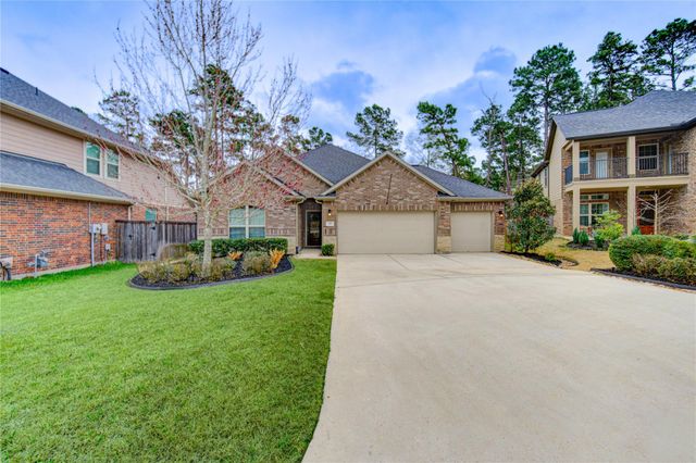 210 Elianne Lace, Conroe, TX, 77318