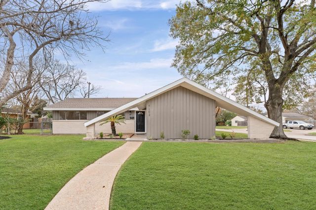7102 Sharpview, Houston, TX, 77074