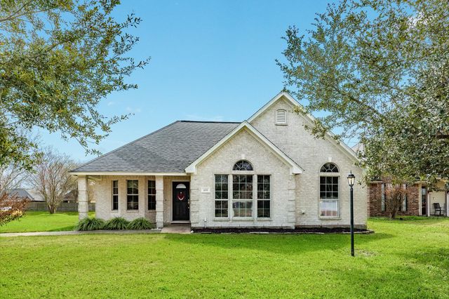 155 Silverbell, Lake Jackson, TX, 77566