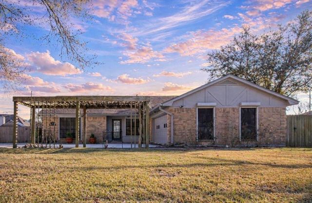 9 Colony, Angleton, TX, 77515