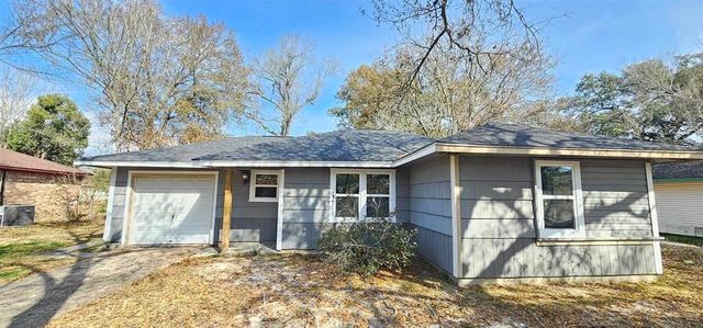  518 Azalea Ave, Orange, TX 77630