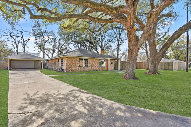 10615 Brinwood, Houston, TX, 77043