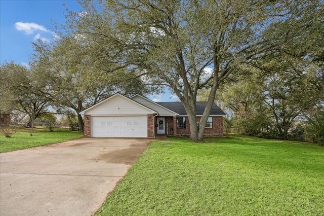 313 Nichols, Bellville, TX, 77418