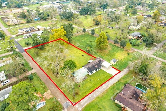 404 Chestnut, Brazoria, TX, 77422