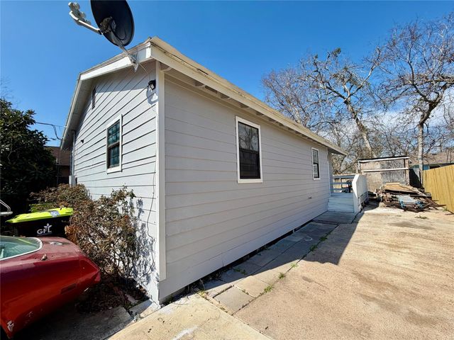 710 Fields, Richmond, TX, 77469