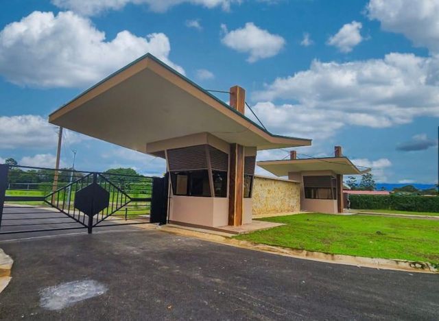 Calle LaFortuna, La Perla, Alajuelas