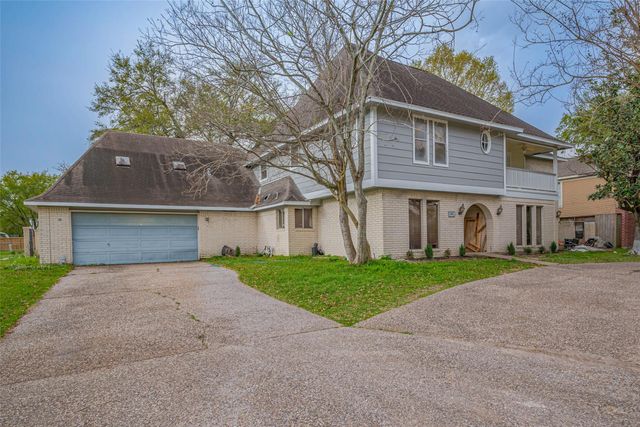  4015 Black Locust Dr, Houston, TX 77088