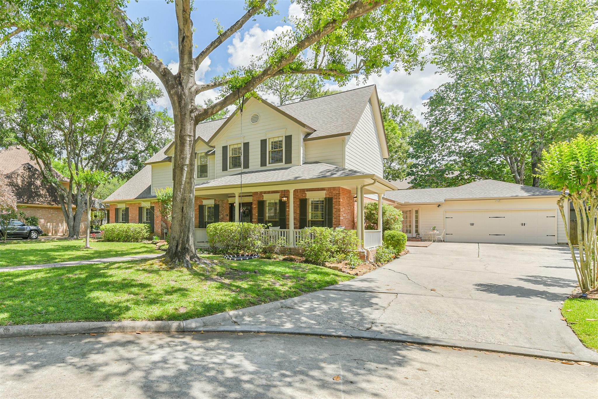 2806 Eagle Creek Dr