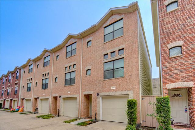 11315 Main, Houston, TX, 77025