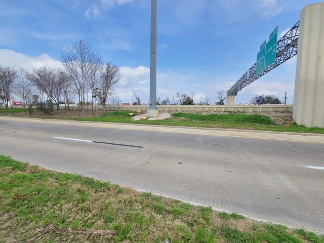 0 N Loop E, Houston, TX, 77008