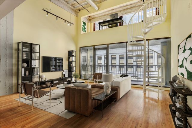 917 Main, Houston, TX, 77002