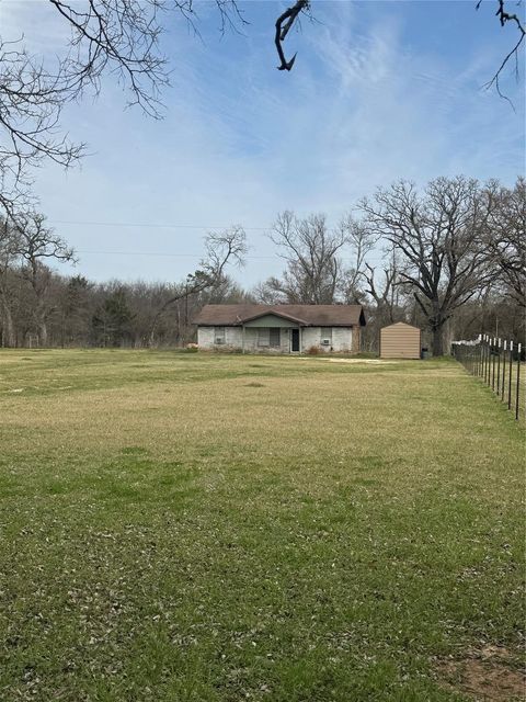 336 LCR 744, Thornton, TX, 76687