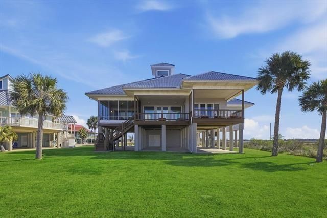 133 Pelican, Lake Charles, LA, 70607