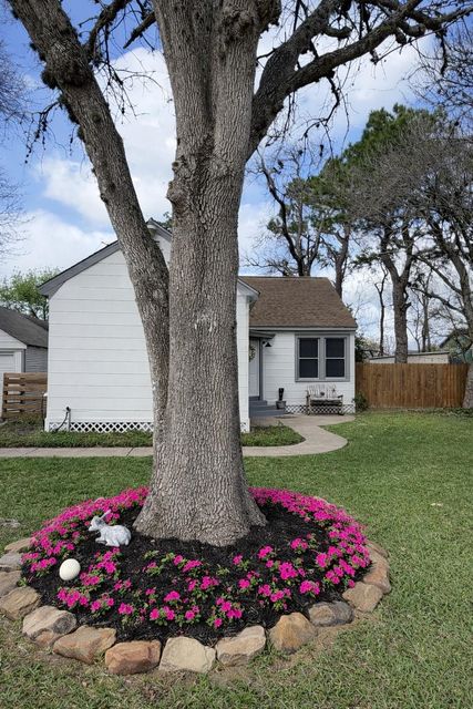 440 Brazos, West Columbia, TX, 77486