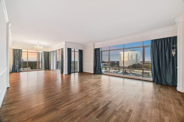 1100 Uptown Park, Houston, TX, 77056