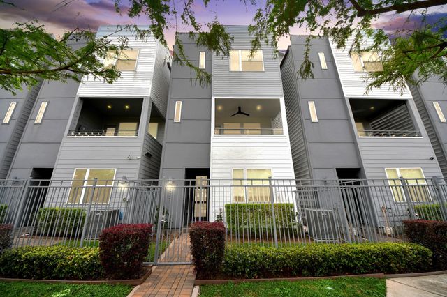  1721 Eado Point Ln, Houston, TX 77003