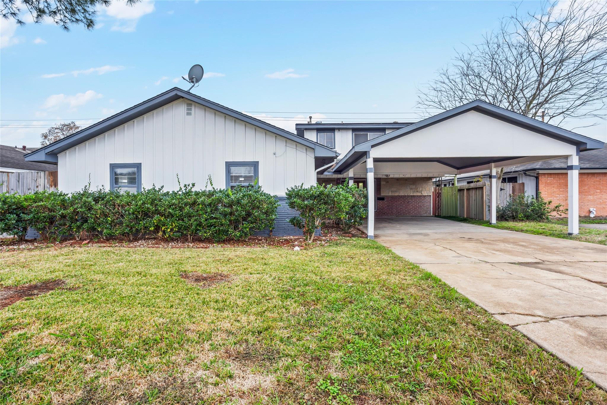 8406 Glen Valley Dr