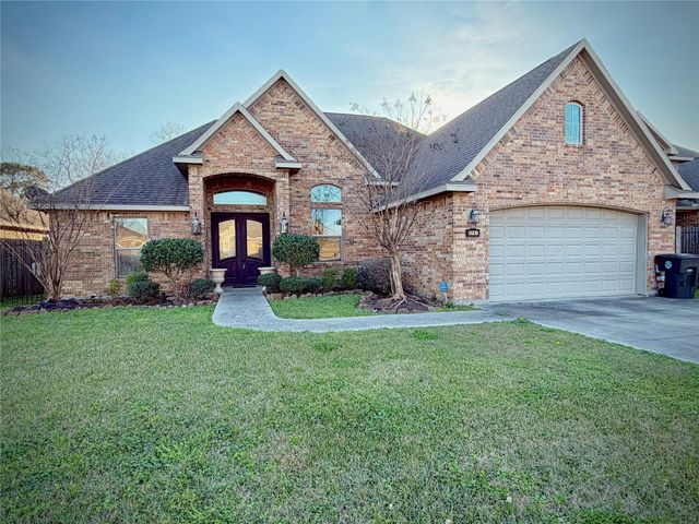 3741 Debbie, Groves, TX 77619