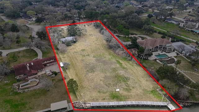 205 Lakeshore, Seabrook, TX, 77586