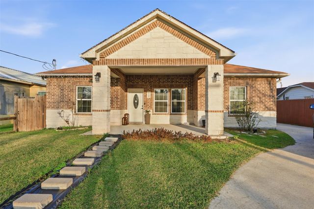  12306 Penn St, Crosby, TX 77532