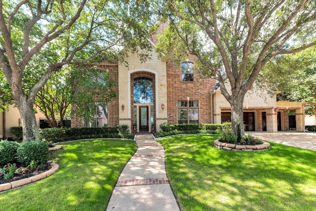 11415 Legend Manor Dr — Royal Oaks Country Club