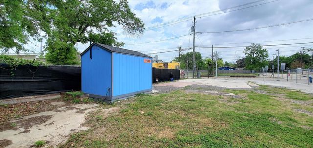 3903 Fulton, Houston, TX, 77009