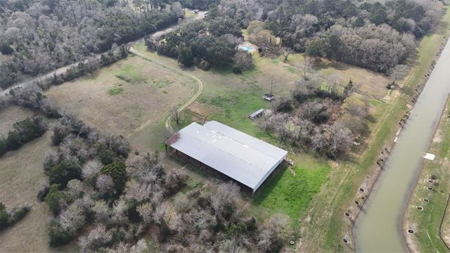 2401 Flora/CR 422, Alvin, TX, 77511