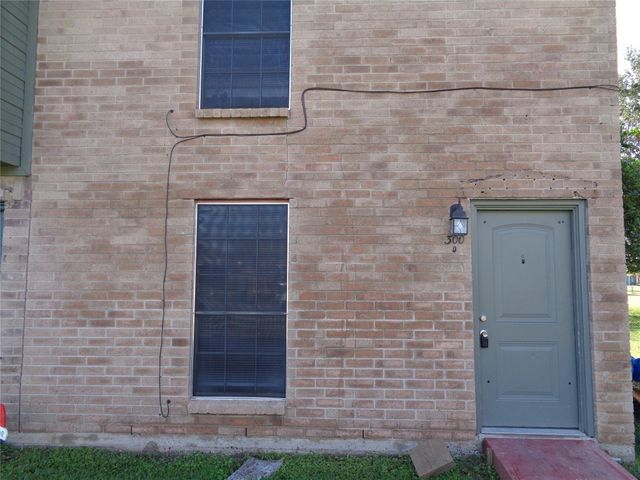300 Rice, Angleton, TX, 77515