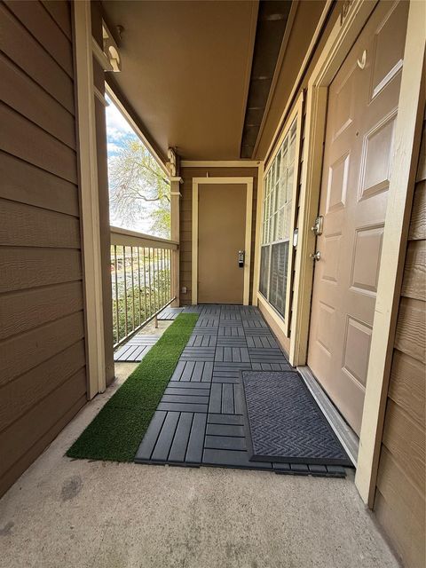 1880 White Oak, Houston, TX, 77009