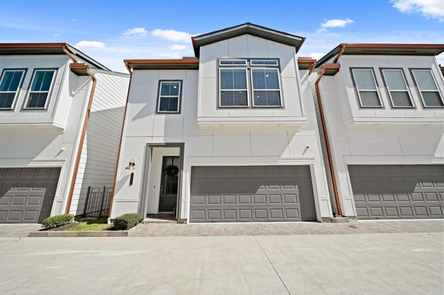 9551 Neuens Rd C — Spring Branch Villas