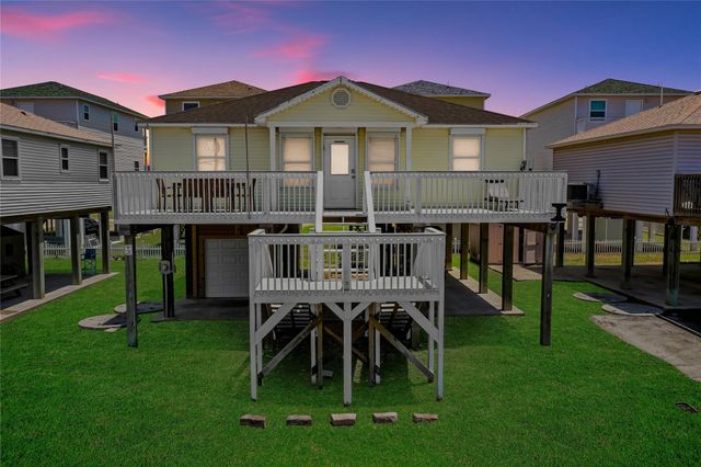 81 Santar Loop, Surfside Beach, TX, 77541