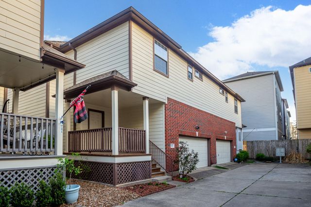 1424 W 24th St — Quintanilla Gardens Amd