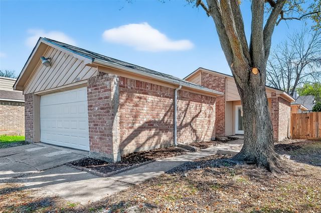 12815 Maxfield Dr — Westpark Village Sec 01