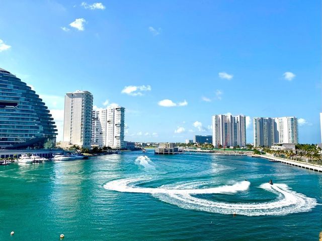 Av. Bonampak MZ 27 LT 1, Cancun / Shark Tower Puerto Cancun