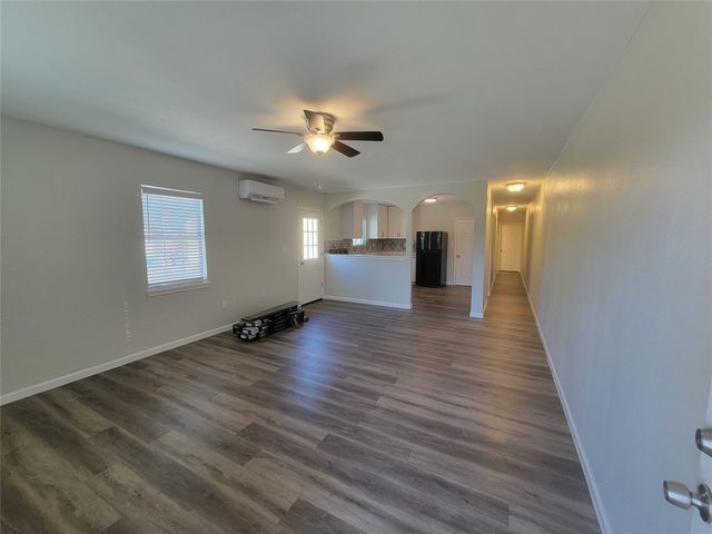 715 11th, Dickinson, TX, 77539