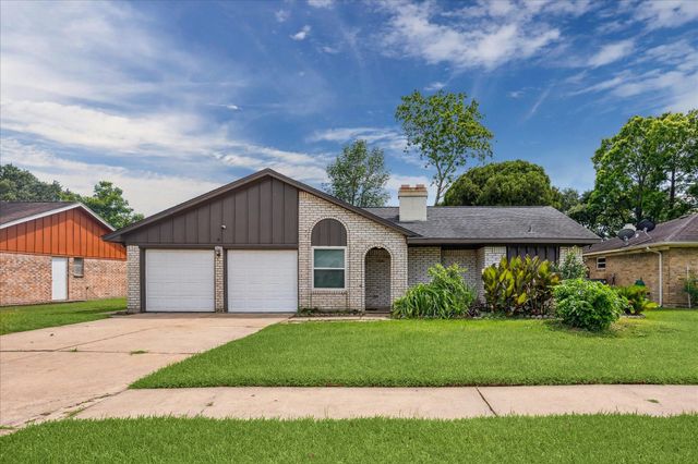 12119 Green Glade Dr — Huntington Village Sec 01