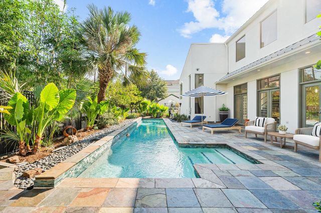  235 Malone St, Houston, TX 77007