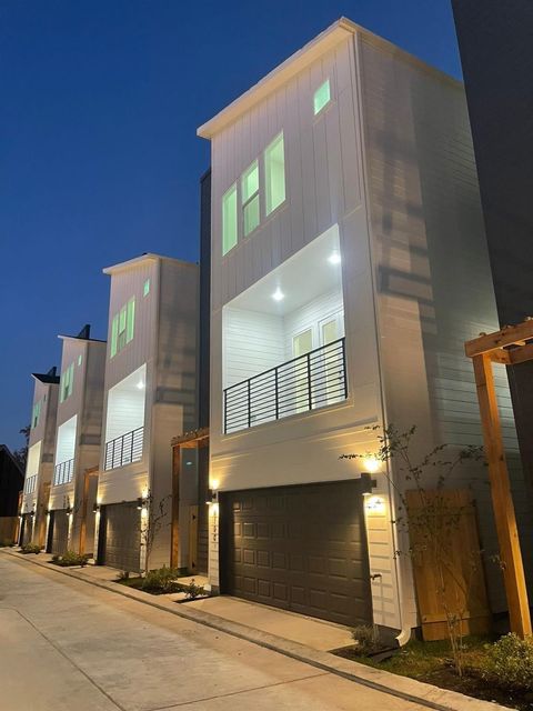 812 Elkhart Street C — GITANO ESTATES AT ELKHART