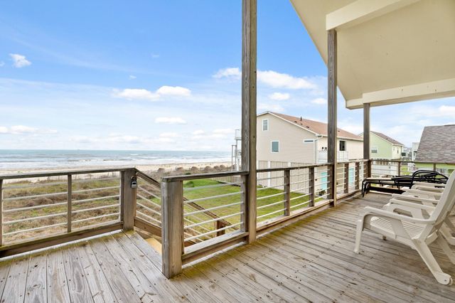  17515 Bristow Dr, Galveston, TX 77554