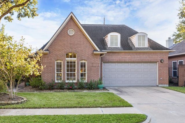 13803 Carriage Walk Ln — Parkway Villages