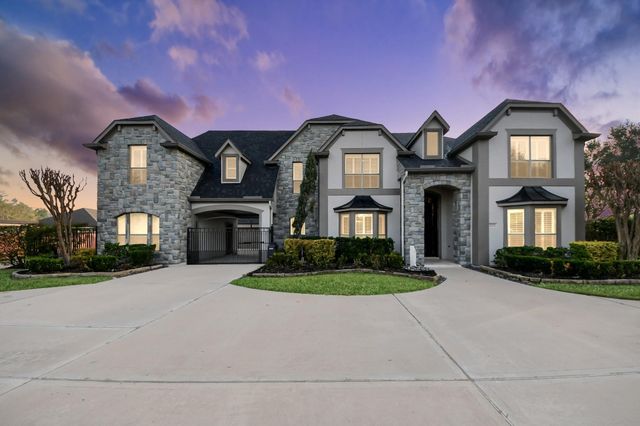  2211 Braer Ridge Dr, Katy, TX 77494