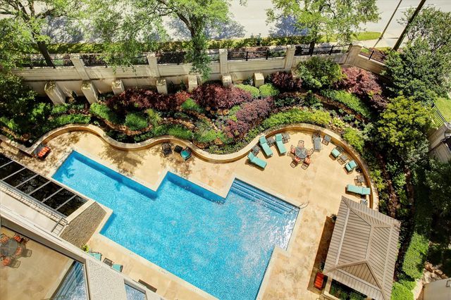2001 Holcombe, Houston, TX, 77030