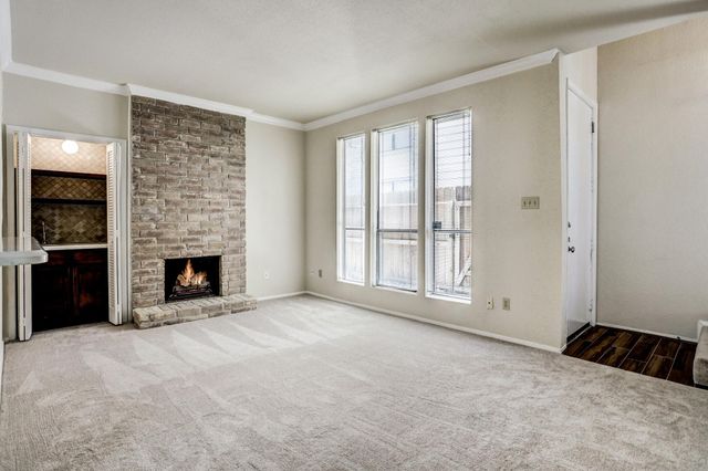 1881 Bering, Houston, TX, 77057