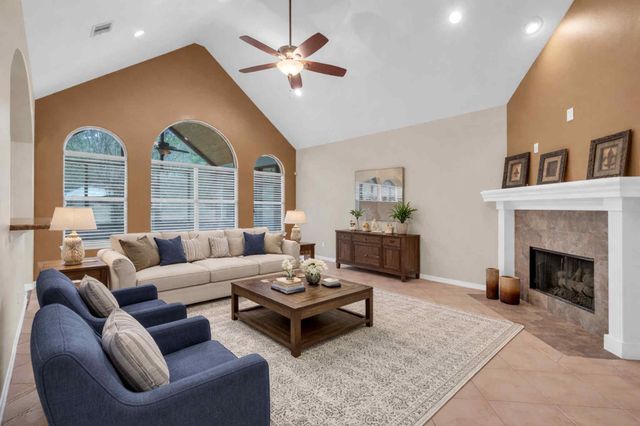  32510 Riverwood Dr, Magnolia, TX 77354