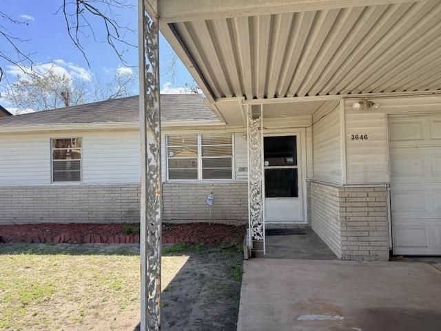 3646 Mainer St — South End Sunnyside U/R