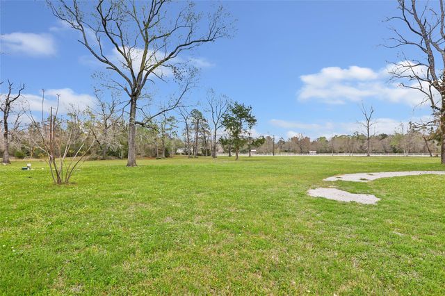  17659 E FM 1097 ROAD, Willis, TX 77378