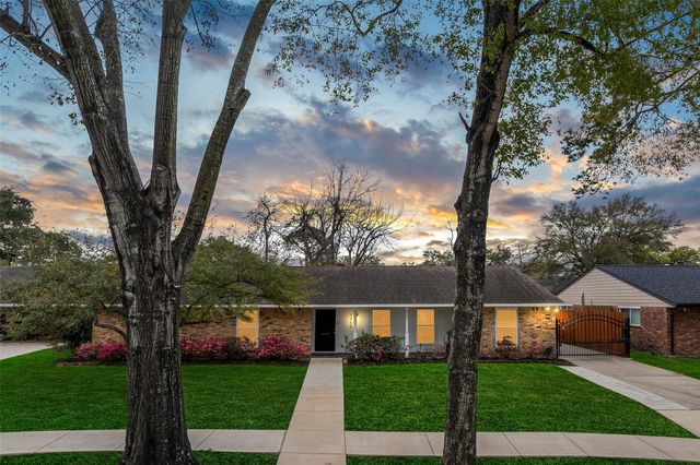 7719 Highmeadow Dr — Briarmeadow Sec 01