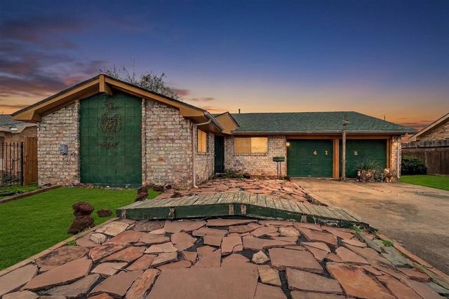 4115 Dalmatian Dr — Southglen Sec 05 R/P