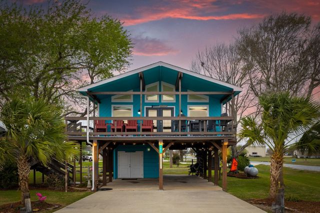 1941 Bayview, Palacios, TX, 77465