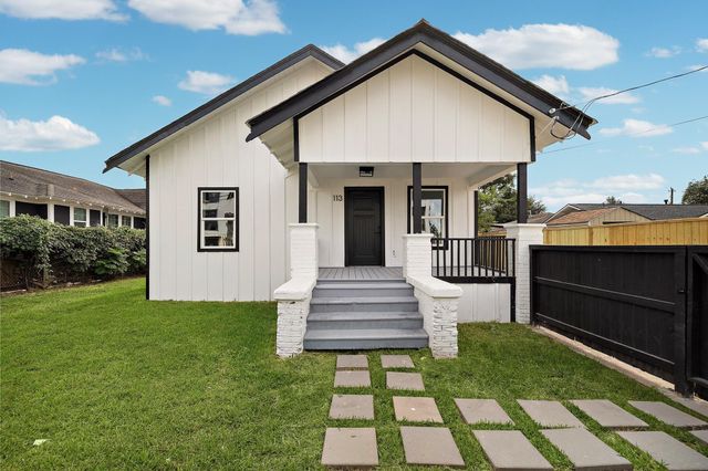 113 Delmar St — Fullerton Place